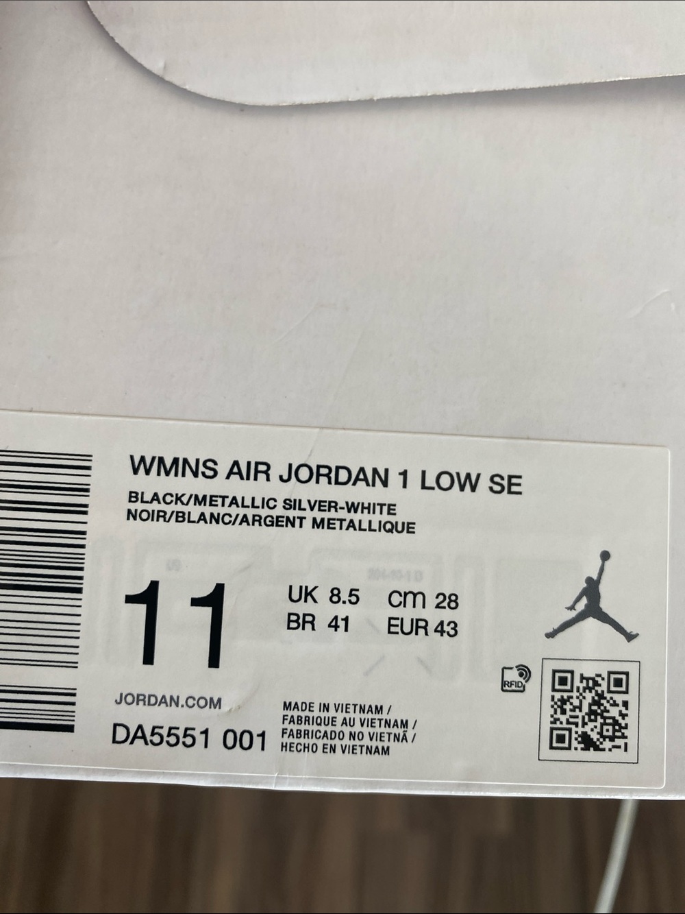 NWT Women’s Jordan 1 Low SE Black and Metallic Silver Low Top Sneakers - Picture 17 of 17
